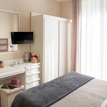 Hotell Mediterraneo 3*