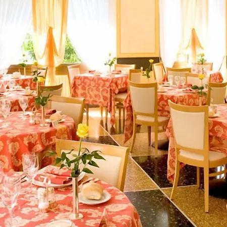 Mediterraneo Otel 3*