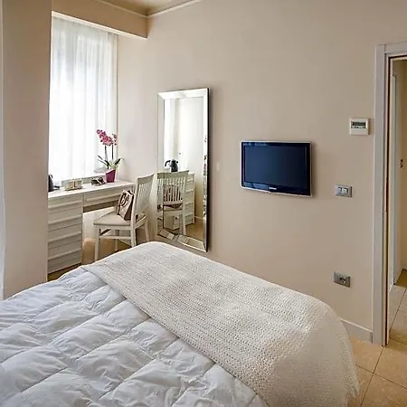 فندق Mediterraneo 3*
