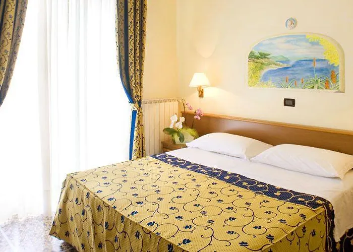 Mediterraneo Hotel 3*